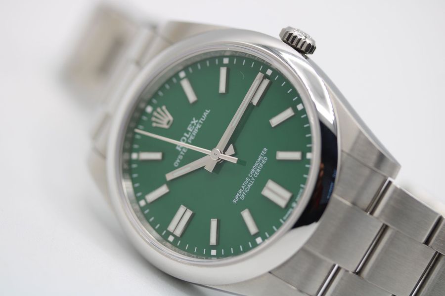 Rolex Oyster Perpetual 124300
